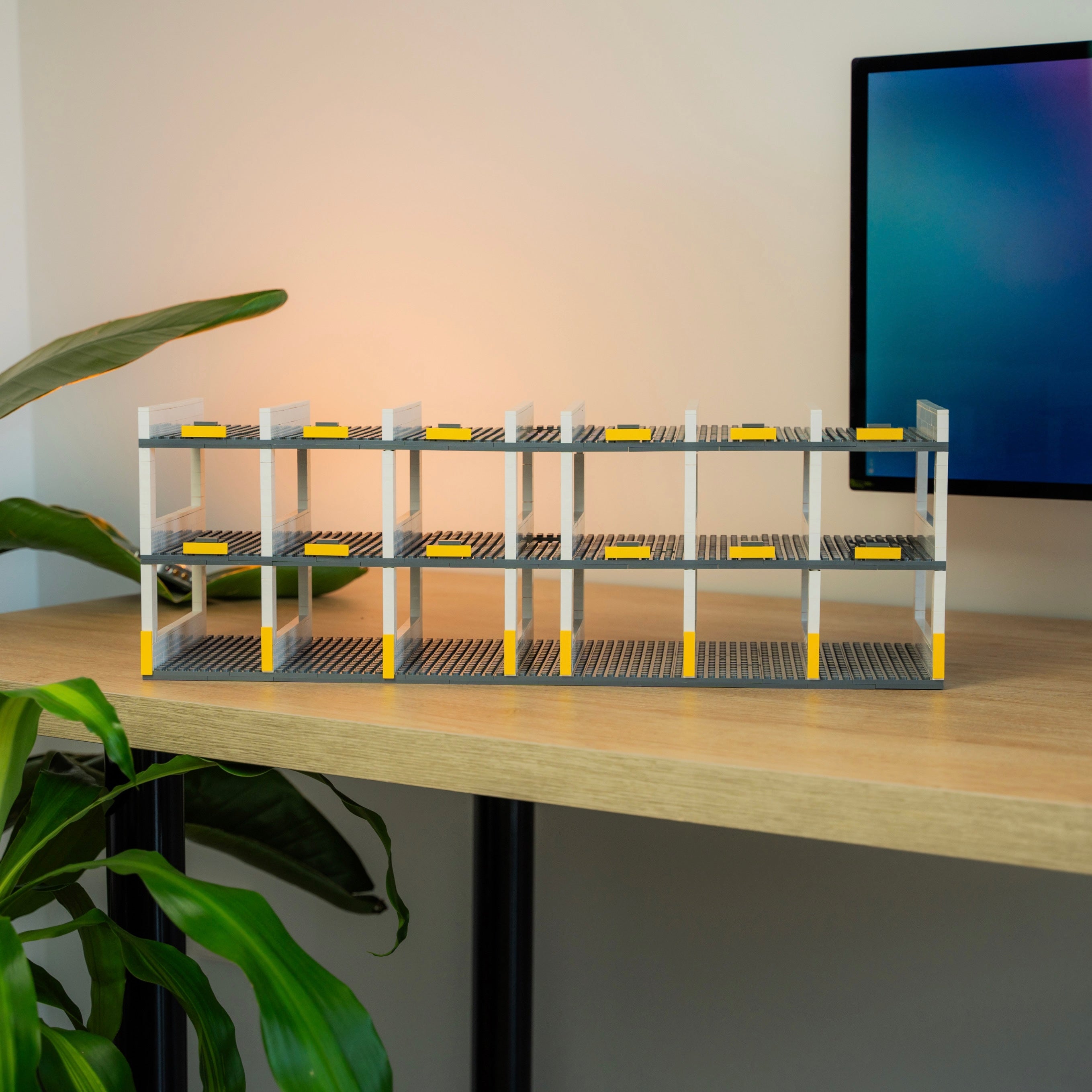 Collector's Display for 18 Build2kit®